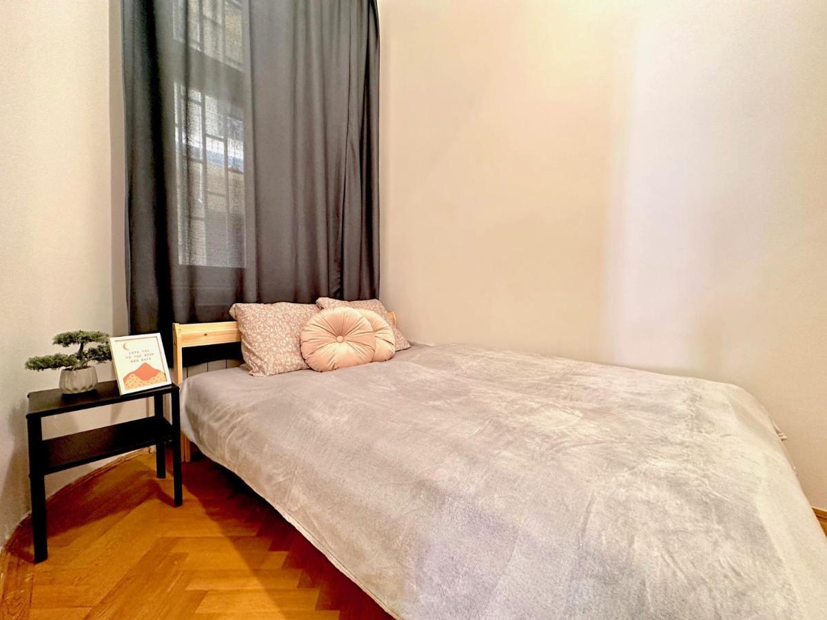 Apartamento Elizabeth'S Treasure Deluxe Budapest Exterior foto