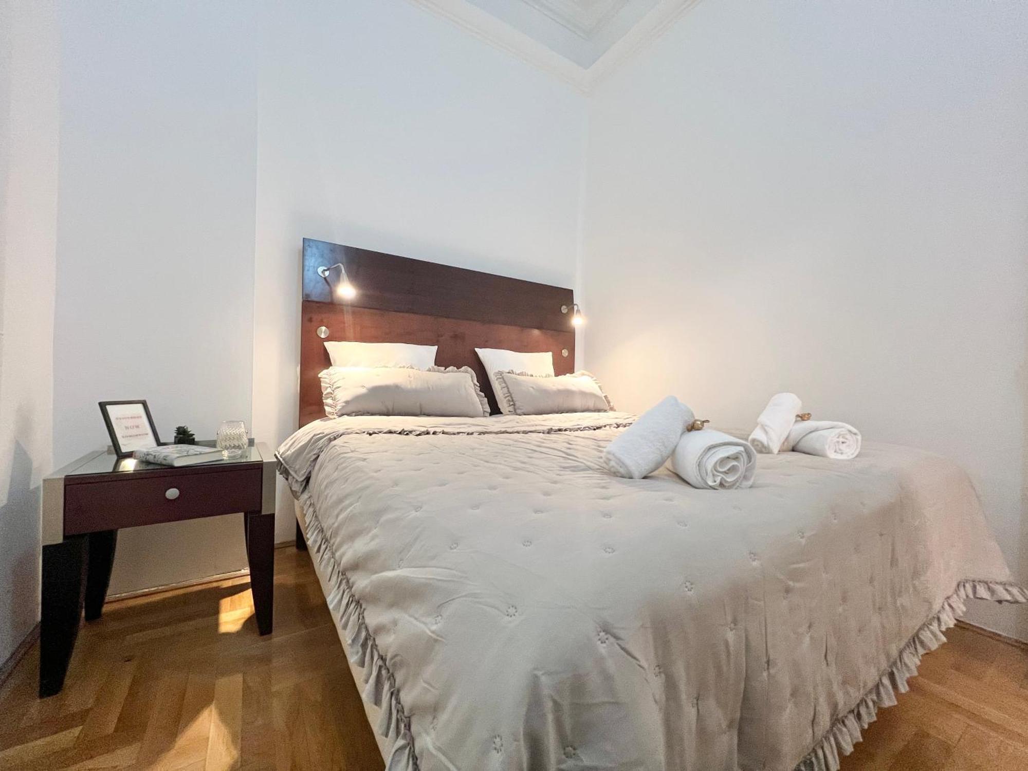 Apartamento Elizabeth'S Treasure Deluxe Budapest Exterior foto